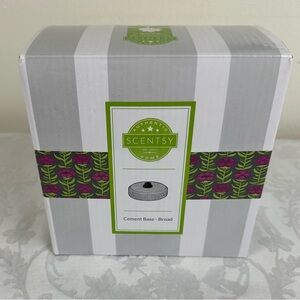 Scentsy White Decorative Cement Base